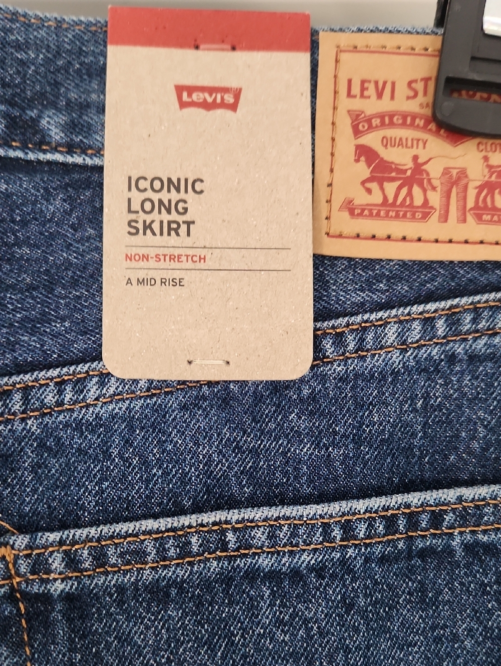 Levi's Iconic Long Skirt, Dark Wash, Size 29, New with Tags - Picture 5 of 16